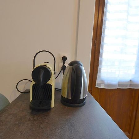 Appartement Studio + Balcon + Parking - Ultra Centre à Annecy Extérieur photo